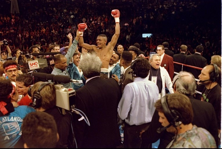 Umro bivši svjetski prvak, boksač koji je zaustavio najimpresivniji niz u povijesti