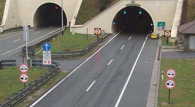 Teška nesreća na A6, poginula jedna osoba