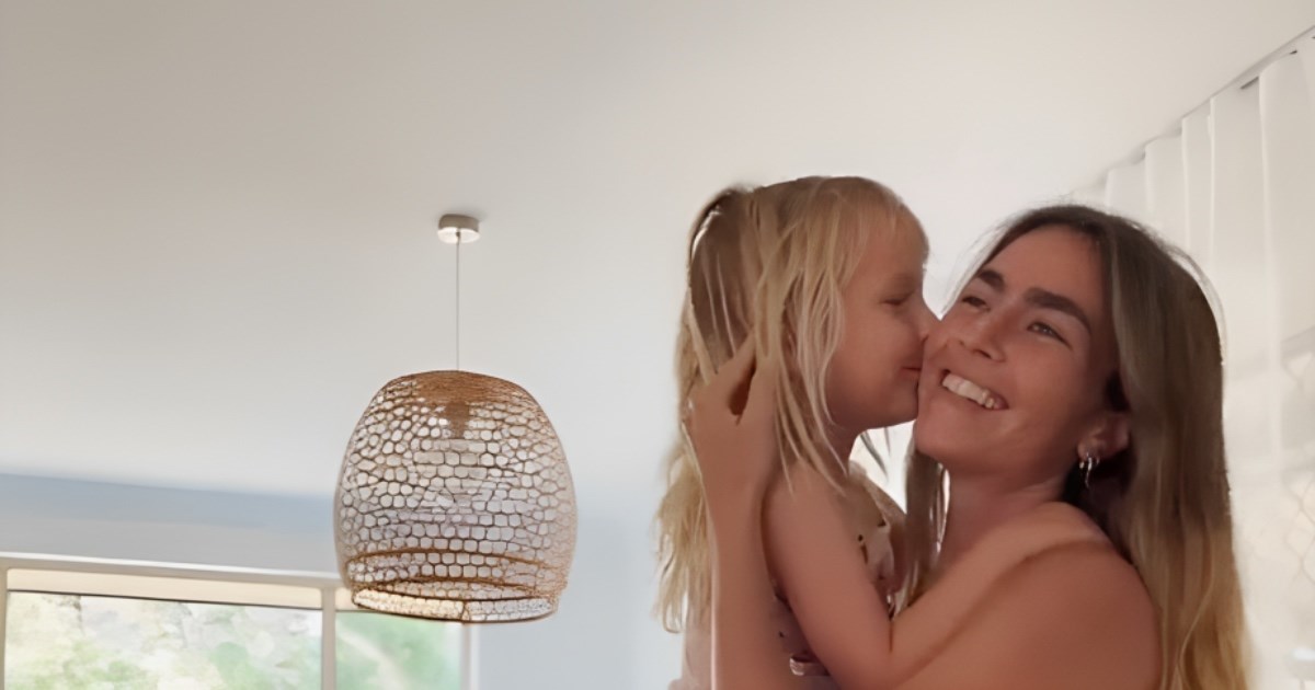 Mama odgaja kćer da bude tradicionalna žena: “Prihvatljivo je ovisiti o muškarcu"