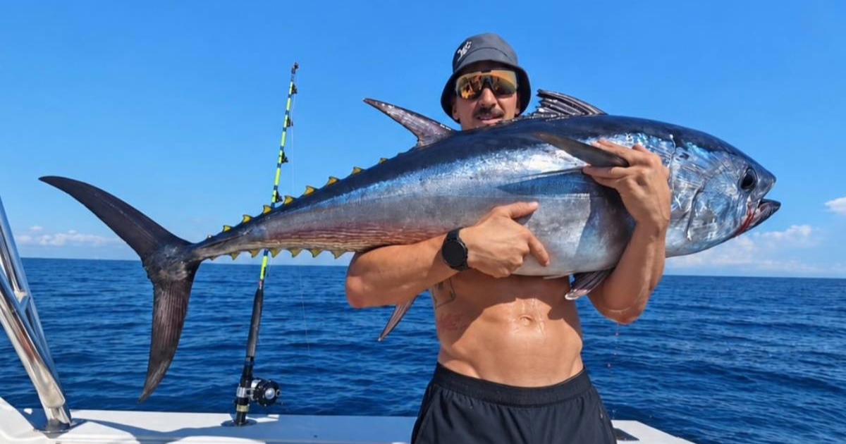 Zlatan Ibrahimović (44) podijelio fotke s ribolova, pozirao je bez majice