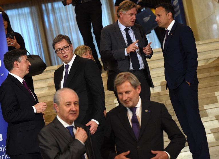 Hoće li Europska pučka stranka izbaciti Vučića? Njemački demokršćani: Dvoličan je