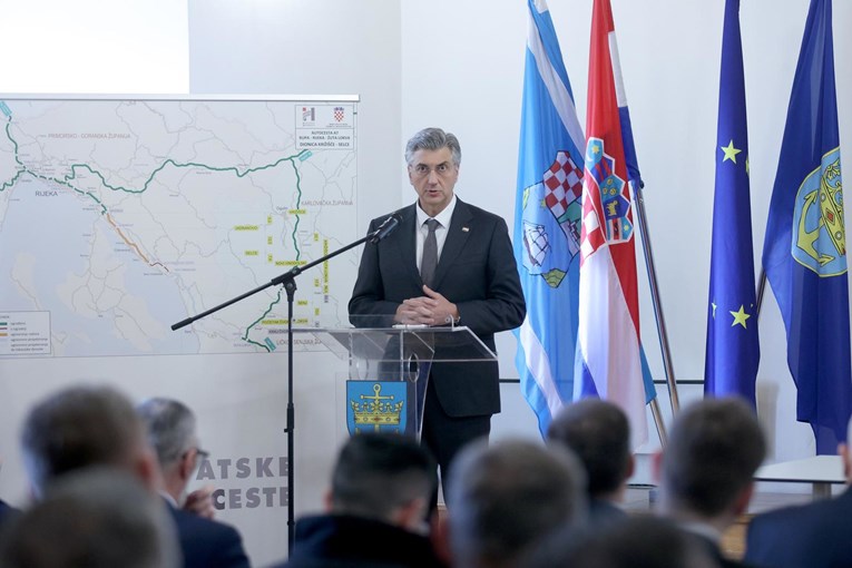 Potpisan ugovor za izgradnju dionice autoceste A7 od Križišća do Jadranova