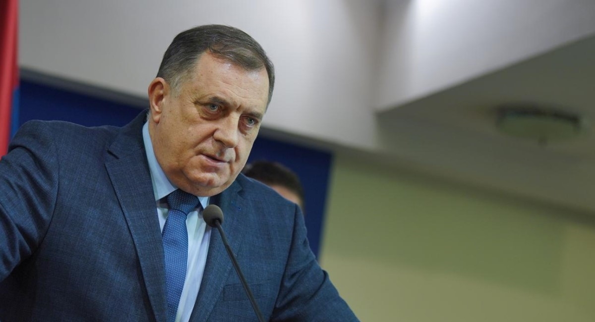 Popovi i Dodik napali skup LGBTIQ aktivista, banjolučka policija ga zabranila