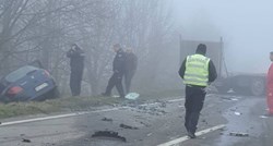 Troje mladih poginulo u teškoj nesreći u Srbiji. Frontalno se sudarili s kamionom