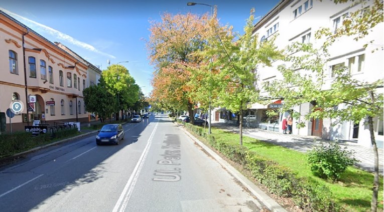 Motociklist (25) skrivio nesreću u Slavonskom Brodu, teško je ozlijeđen