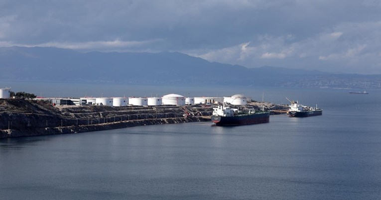 Amerika odgodila sankcije Naftnoj industriji Srbije, to utječe i na Janaf