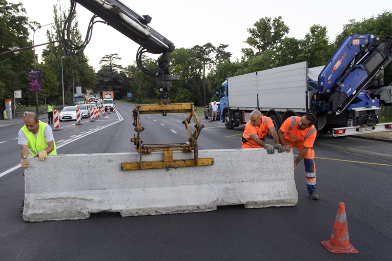 Poljaci napravili asfalt koji miriše poput cvijeća da poboljšaju uvjete za radnike