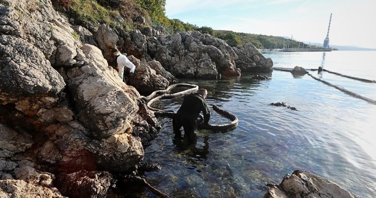 Dvije plaže u Kostreni i dalje nisu za kupanje. Javila se Ina