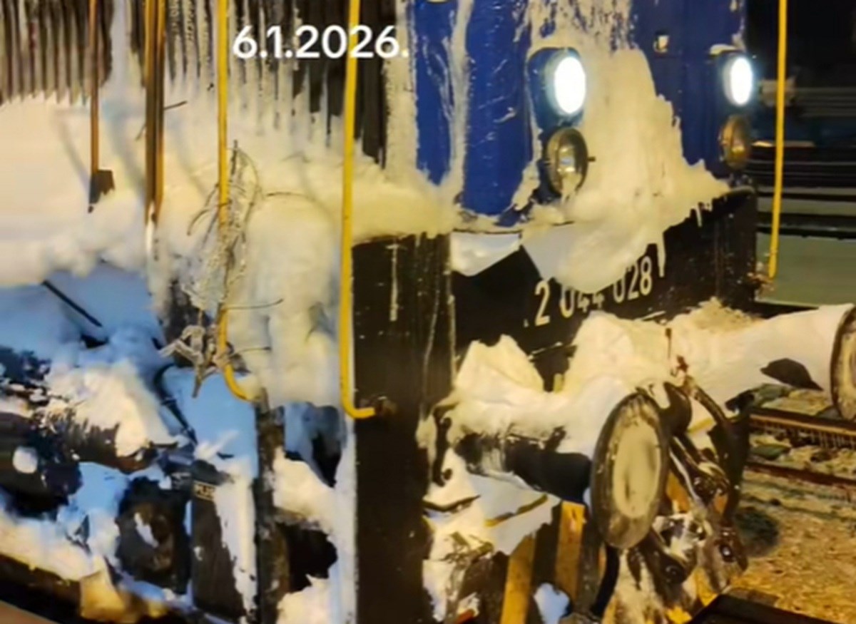 Vlak iz Zagreba krenuo za Split jučer u 13:49. Jutros još uvijek bio u Kninu