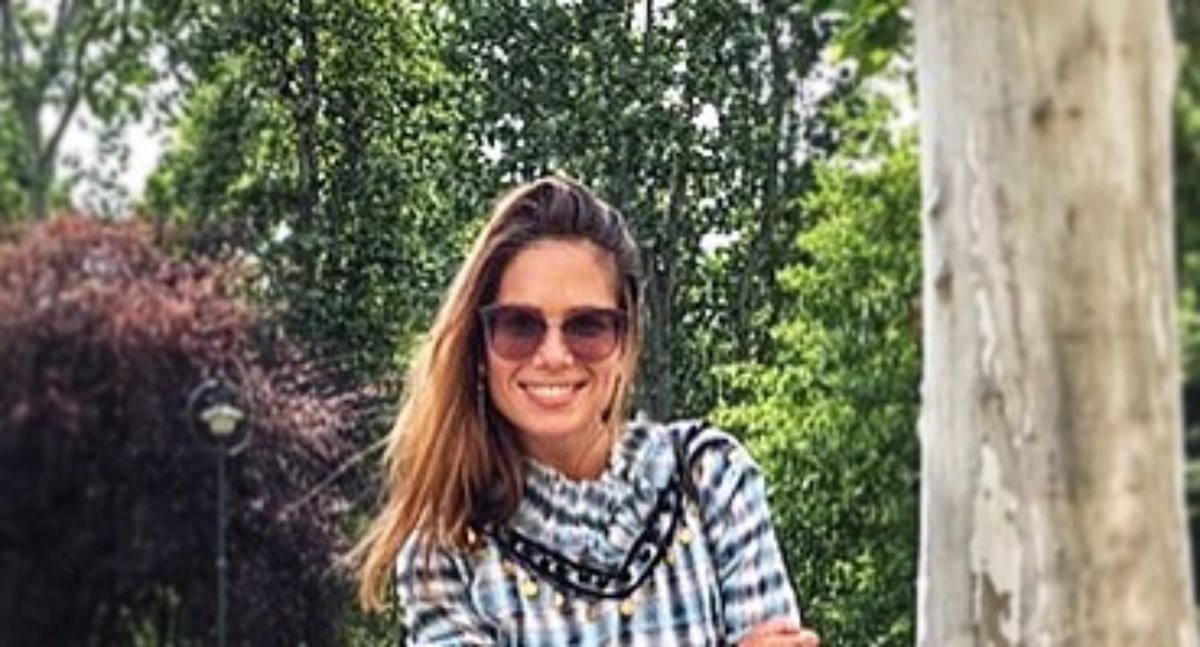 Oduševit će vas jednostavna, univerzalno laskava haljina Lane Gojak