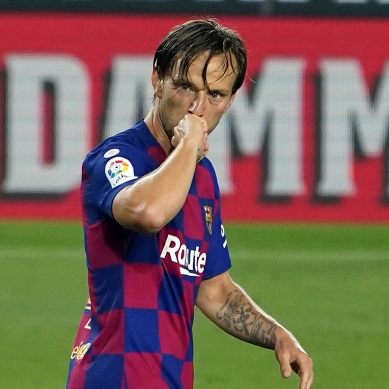 Barcelona je u 3 ujutro objavila video Rakitića: Epski