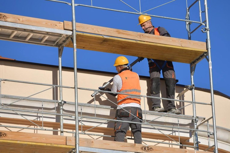 Dugo Selo nudi građanima do 10.000 eura subvencija za energetsku obnovu pročelja