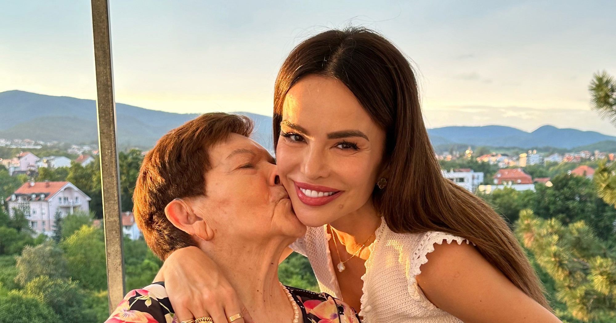 Severina pokazala posebne trenutke s majkom Anom: "MAMA"