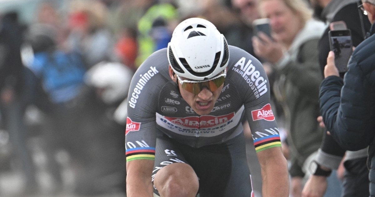 Gledatelj pogodio biciklista bocom u glavu tijekom utrke. Uhićen je