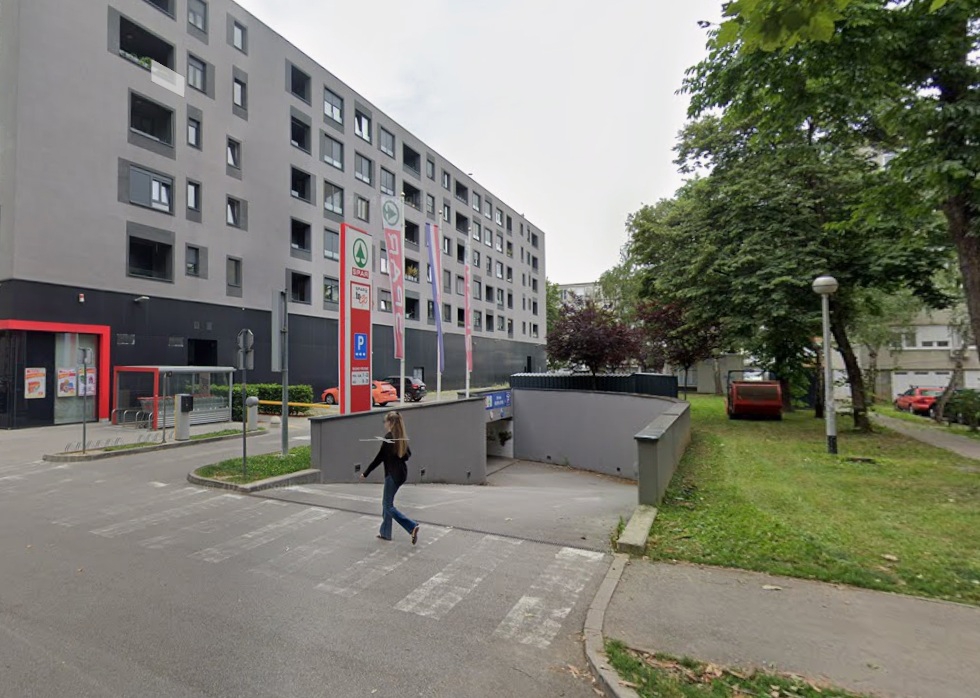 Muškarac i žena zapalili Mercedes u garaži na Trešnjevci. Sada su uhićeni