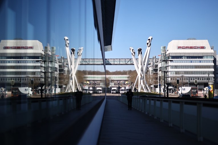 Svi zaposlenici Porschea pozvani na hitan sastanak. "Sprema se drastičan potez"