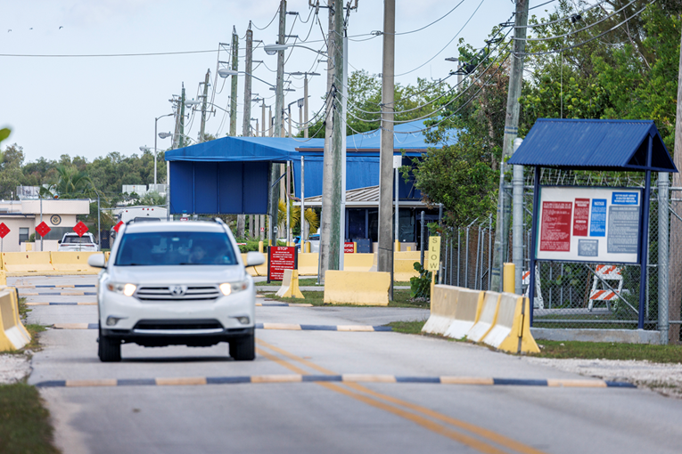 Trump naredio reviziju statusa svih izbjeglica iz Bidenova mandata