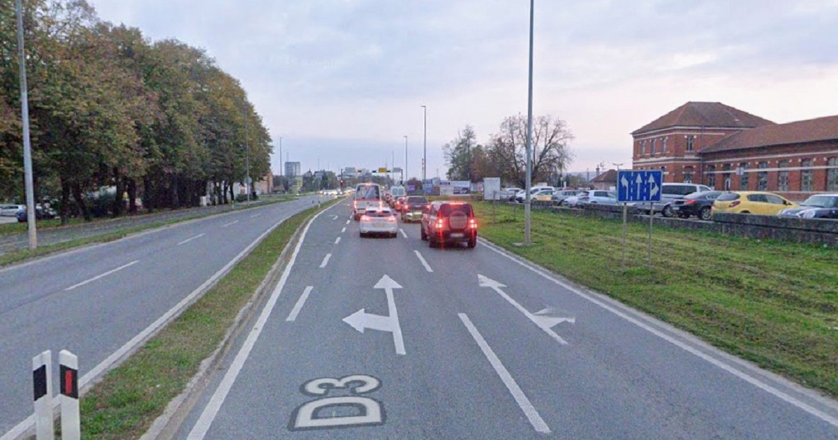 Vozač kombija sletio s ceste u Karlovcu i poginuo