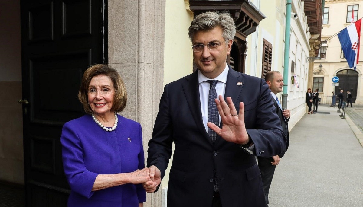 U Zagrebu skup Krimske platforme. Plenković i Jandroković se susreli s Pelosi