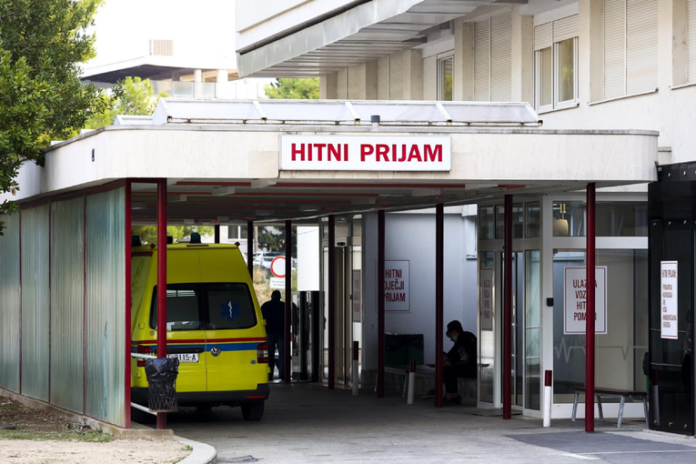 Sin napao oca u stanu u Splitu. Čovjek ima ozljede glave