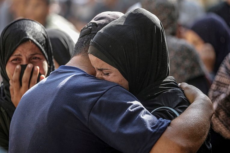 Izrael napao jedinu katoličku crkvu u Gazi, dvije žene ubijene, nekoliko ranjenih