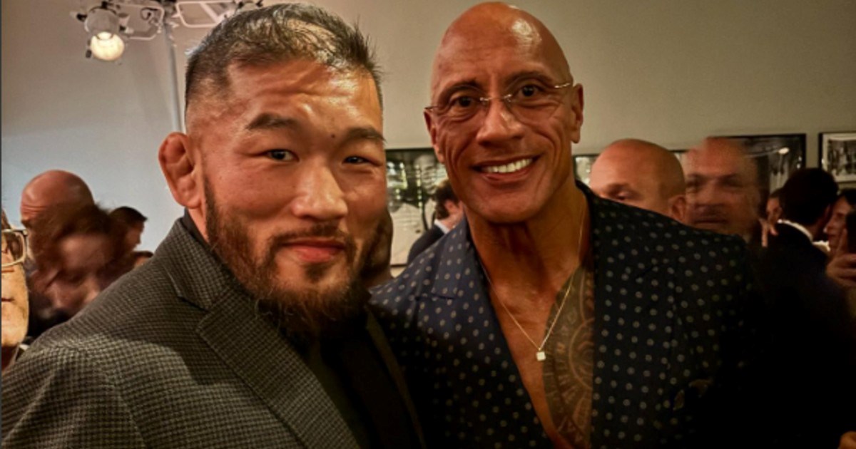 Ishii objavio fotku s The Rockom. Glume u istom filmu