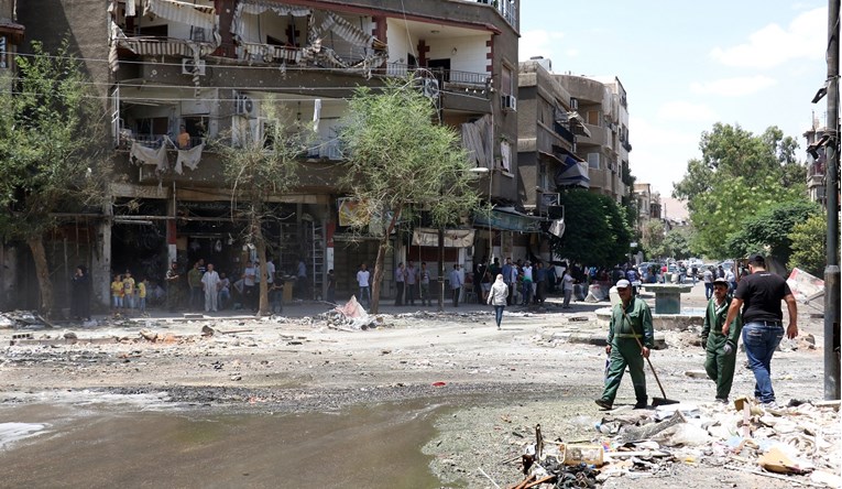 Pet ubijenih, 85 ozlijeđenih u napadu autobombom u Siriji