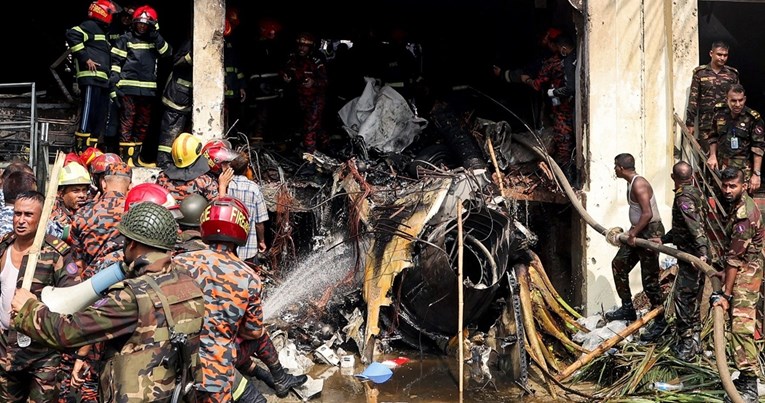 Vojni avion u Bangladešu se srušio na školski kampus. Najmanje 19 mrtvih
