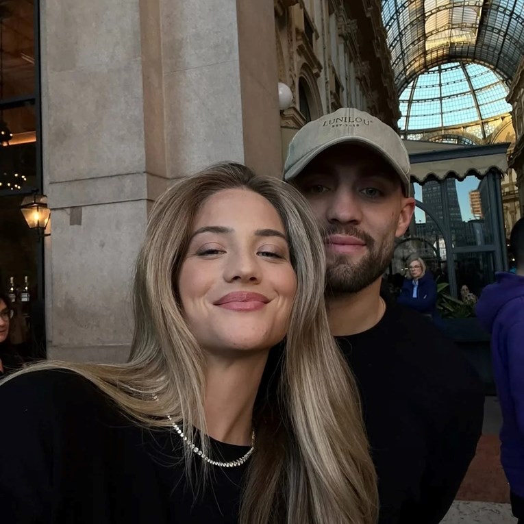 Mateo Kovačić utakmicu Hrvatske i Češke gledao sa sinom, objavio fotku