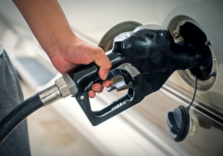 Cijene nafte jako skočile nakon napada SAD-a i Izraela na Iran