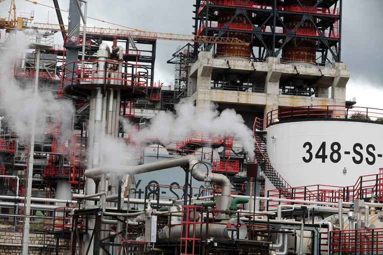 Usvojen zakon koji uvodi stroži nadzor emisije metana. Kazne do 250.000 eura