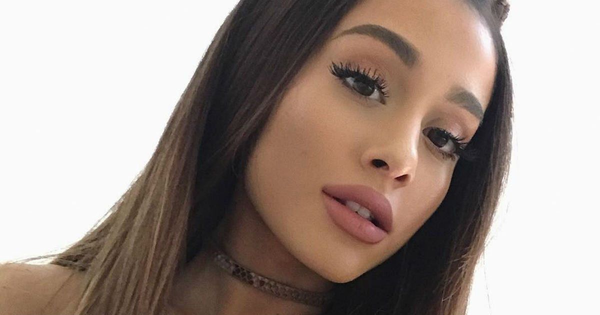 Ariana Grande uopće ne sliči na sebe na novoj naslovnici Voguea