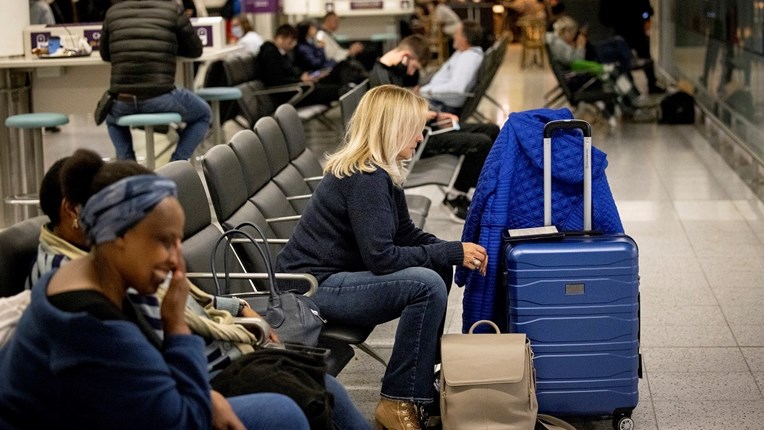 Zbog epidemije korone otkazane stotine letova na jednom od najvećih aerodroma