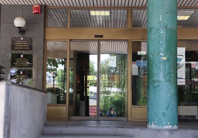 Porezna objavila Vodič za fiskalizaciju 2.0 za poduzetnike