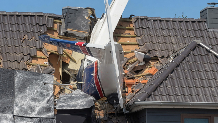 Drugi čovjek mrtav nakon što se avion srušio na kuću u Njemačkoj