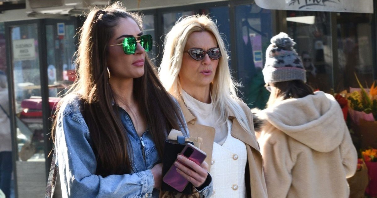 Supruga i kći Siniše Vuce prošetale zagrebačkom špicom i privukle poglede