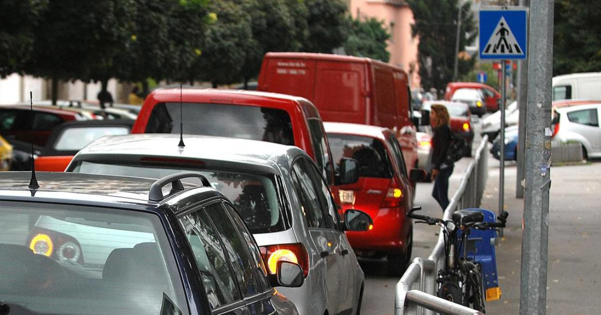 Zagreb najavio kazne do 660 eura za parkiranje ispred vrtića