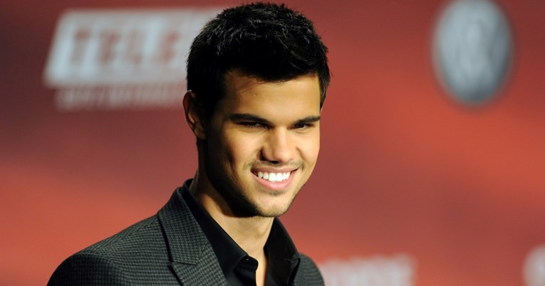 Taylor Lautner skoro je ostao bez uloge u Sumrak sagi, razlog je bizaran