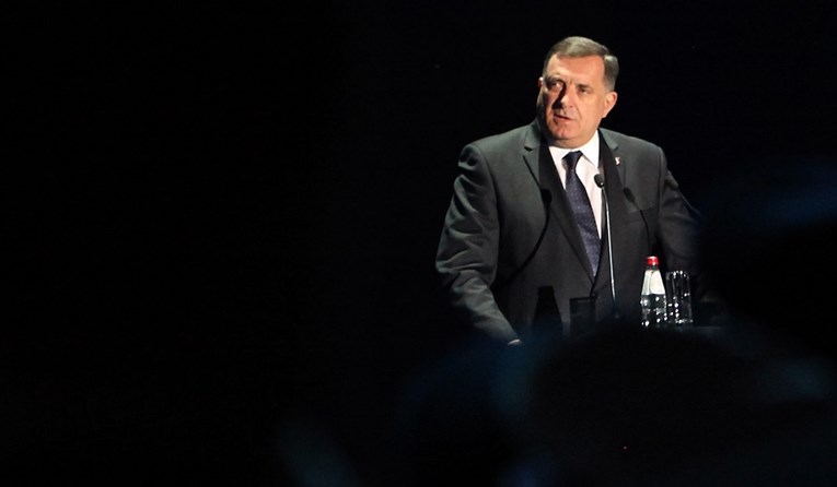 Dodik najavio da će bosanski Srbi, bude li potrebe, mobilizirati svoju vojsku