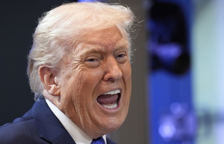 Trump ukinuo neke carine nakon što mu ih je srušio Vrhovni sud