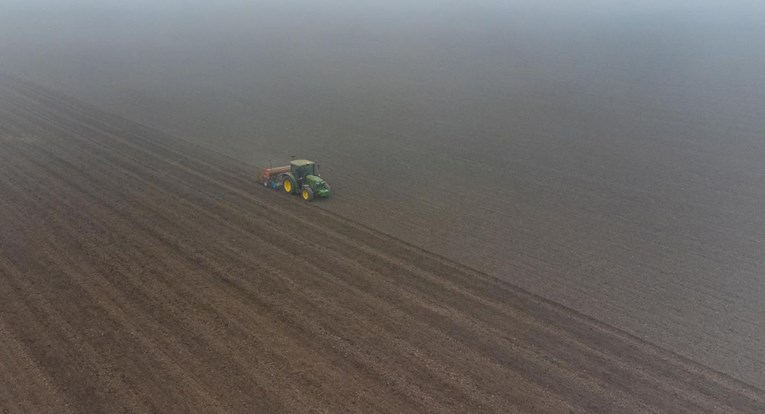 Uzgoj svinja u Hrvatskoj pao za 21.8%. Pao i broj koza, ovaca i peradi