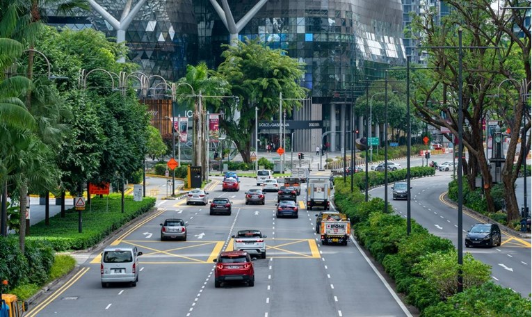Dozvola za auto u Singapuru košta 100.000 eura. Bez nje ne možete kupiti automobil 