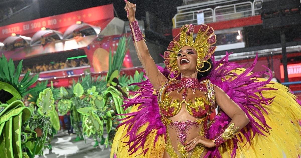 Nakon dvije godine održan karneval u Riju, pobijedila je mračna povorka s lubanjama