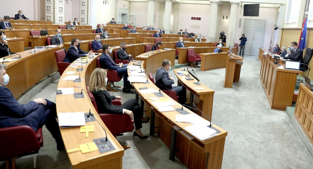 Za cijepljenje se prijavila trećina zastupnika, prvu dozu će primiti u ponedjeljak