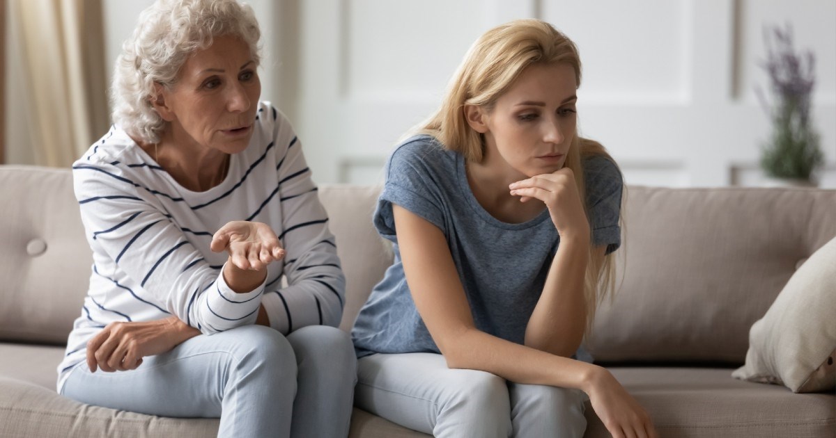 Kako prepoznati narcisoidne roditelje? Donosimo pet najčešćih karakteristika