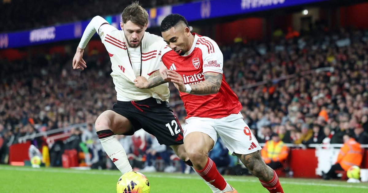 Arsenal remizirao s Liverpoolom i pobjegao Cityju na šest bodova prednosti