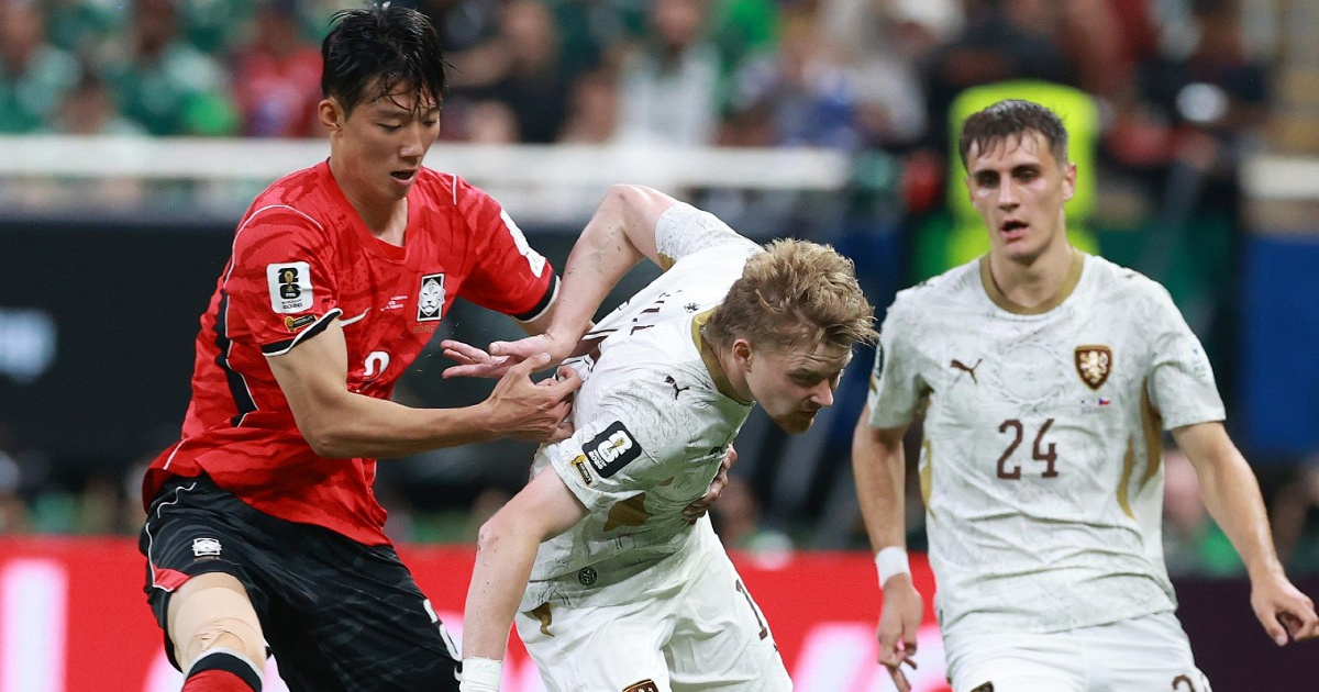 UŽIVO Ludnica u završnici. Južna Koreja povela nakon što je Češkoj poništen gol