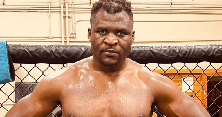 Ngannou uskoro brani titulu. Na slikama ne izgleda opako kao prije