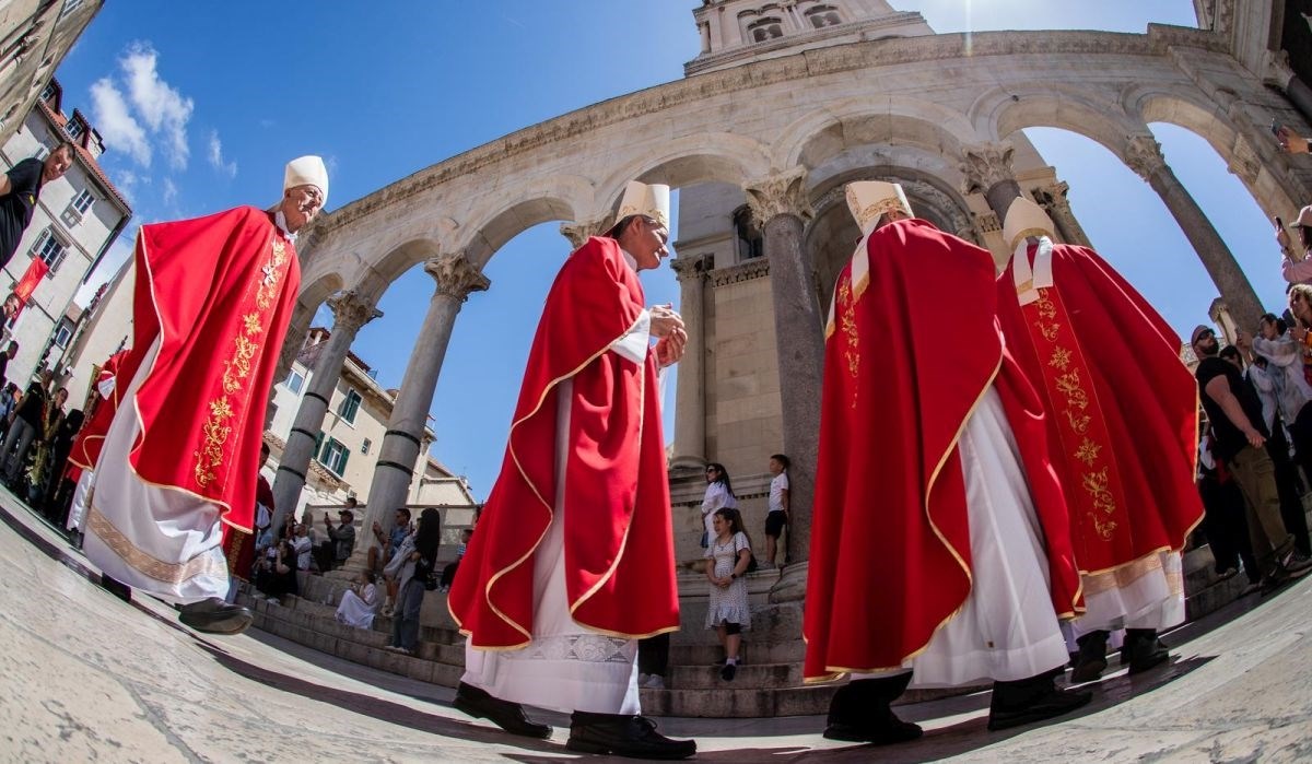 Hrvatski biskupi novom papi odmah pisali o Stepincu
