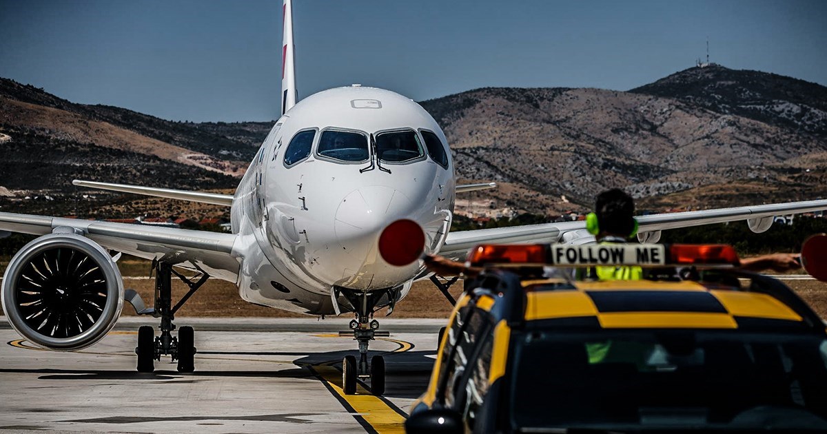 Novi avion CA nije primio sve putnike na letu iz Skoplja. "Temperatura je bila 40°C"